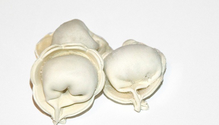 Tortellini de leche, postre de la mamma