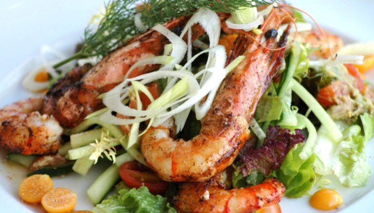 Ensalada de gambas con vinagreta francesa