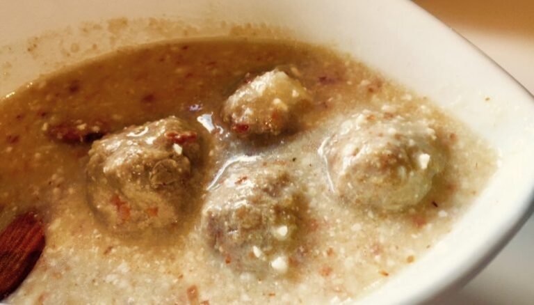 Albondiguitas en salsa de almendras