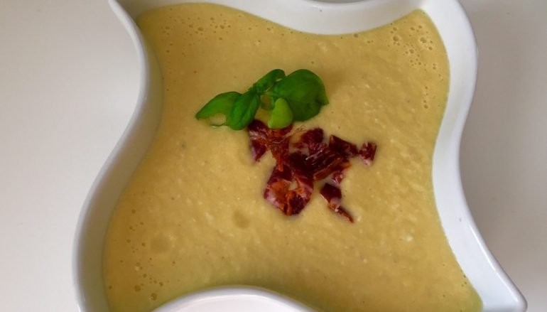 Crema fría de melón, calabacín y huevo